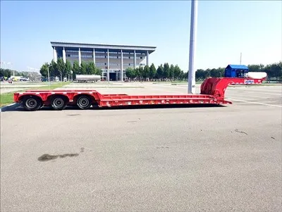 Троструко транспортно возило